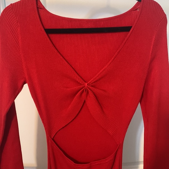 Red Guess Mini Dress in Great Condition - Picture 3 of 3